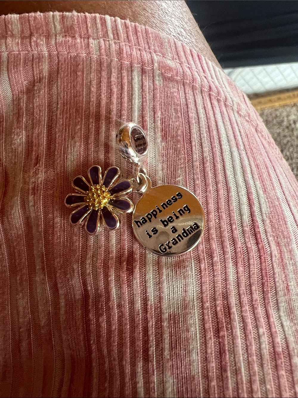 Da Vinci Happiness is Being a Grandma Charm/Pendant, Silver Tone,new without tag